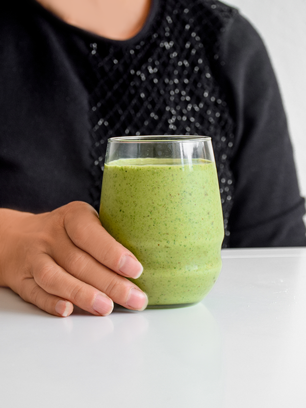 <p style="padding-left: 15px; padding-right:15px">“I don't like smoothies. But I really, really like this one.”</p>
</br>
<span style="font-weight: bold">Anna S.</span>
<p>Green Smoothie with Banana and Flax</p>