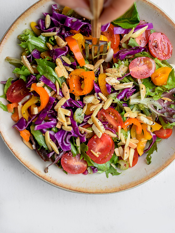 <p style="padding-left: 15px; padding-right:15px">Nutrient dense and flavor-packed in under 20 minutes.</p>
<span style="font-weight: bold">Scallion and Bell Pepper Salad</span>
<p>Antioxidants & Fiber</p>