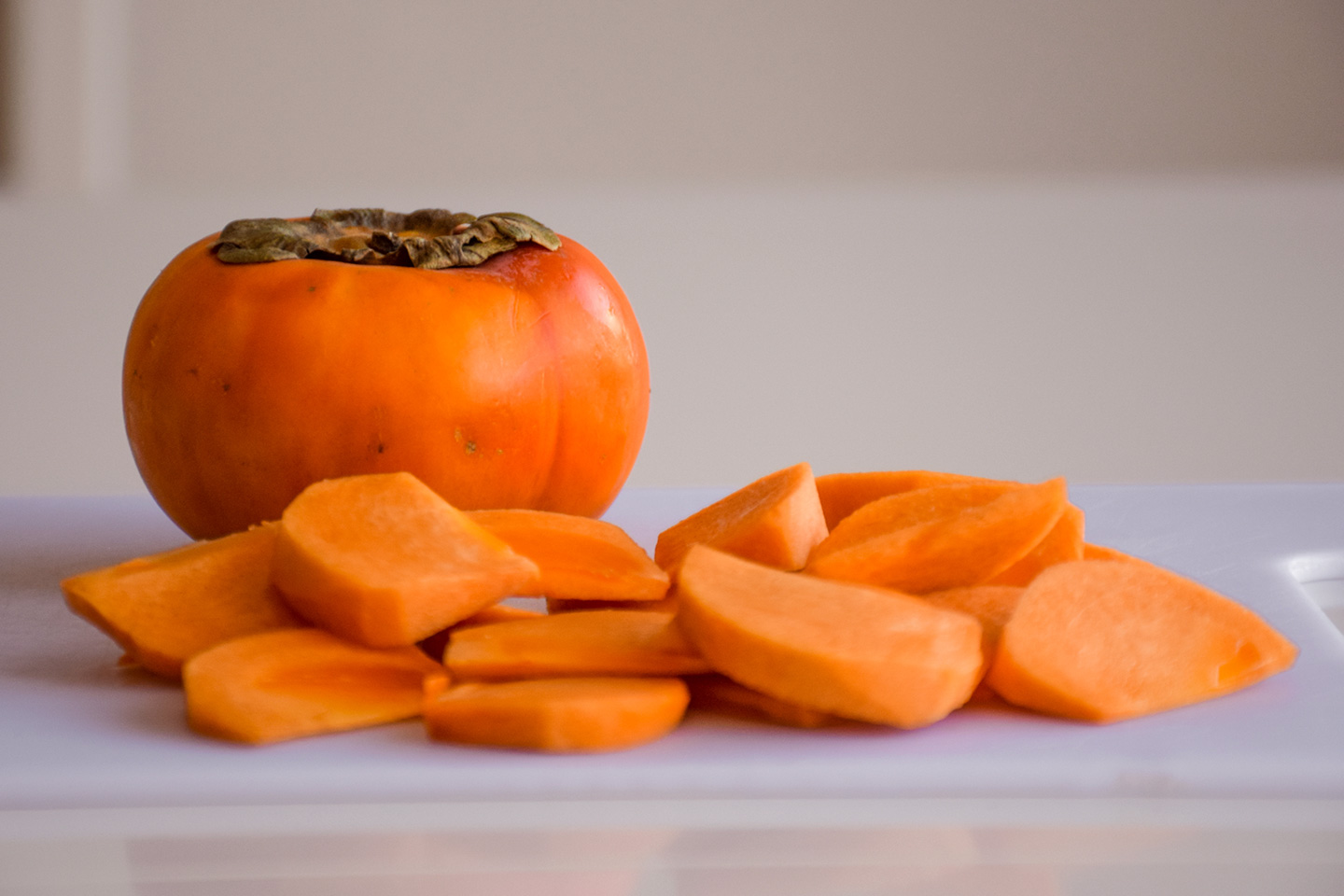 PERSIMMON LITTLE GEMS WALNUT SALAD - The Kitchy Kitchen